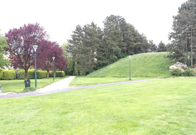 Parc de L'Arlequin, Villeneuve nei pressi di Grenoble. Progetto di M. Corajoud.